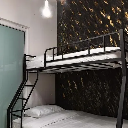 فندق Modern Hugo