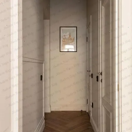 Modern Hugo ميلان