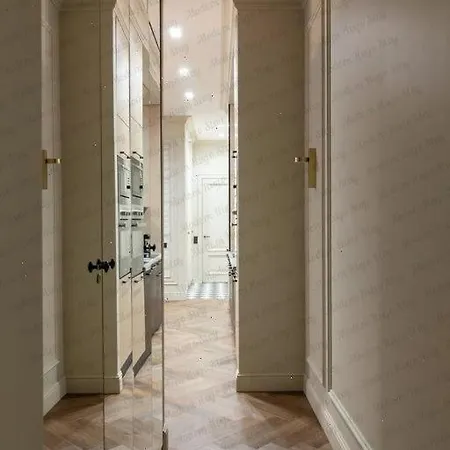 Modern Hugo فندق ميلان